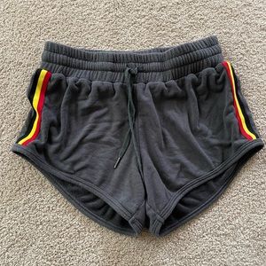 Womens large black soft athletic shorts with pockets, size large